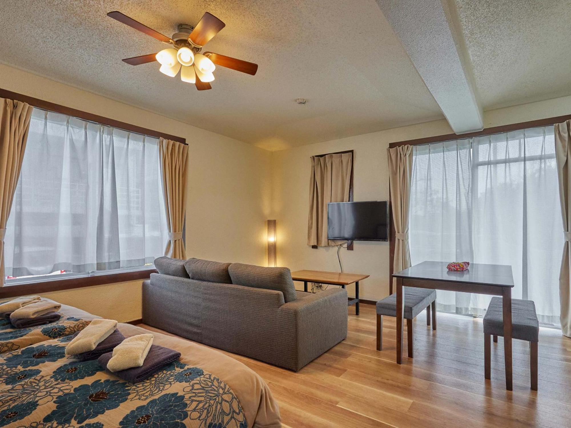 Yukurina Resort Okinawa Motobu Buitenkant foto