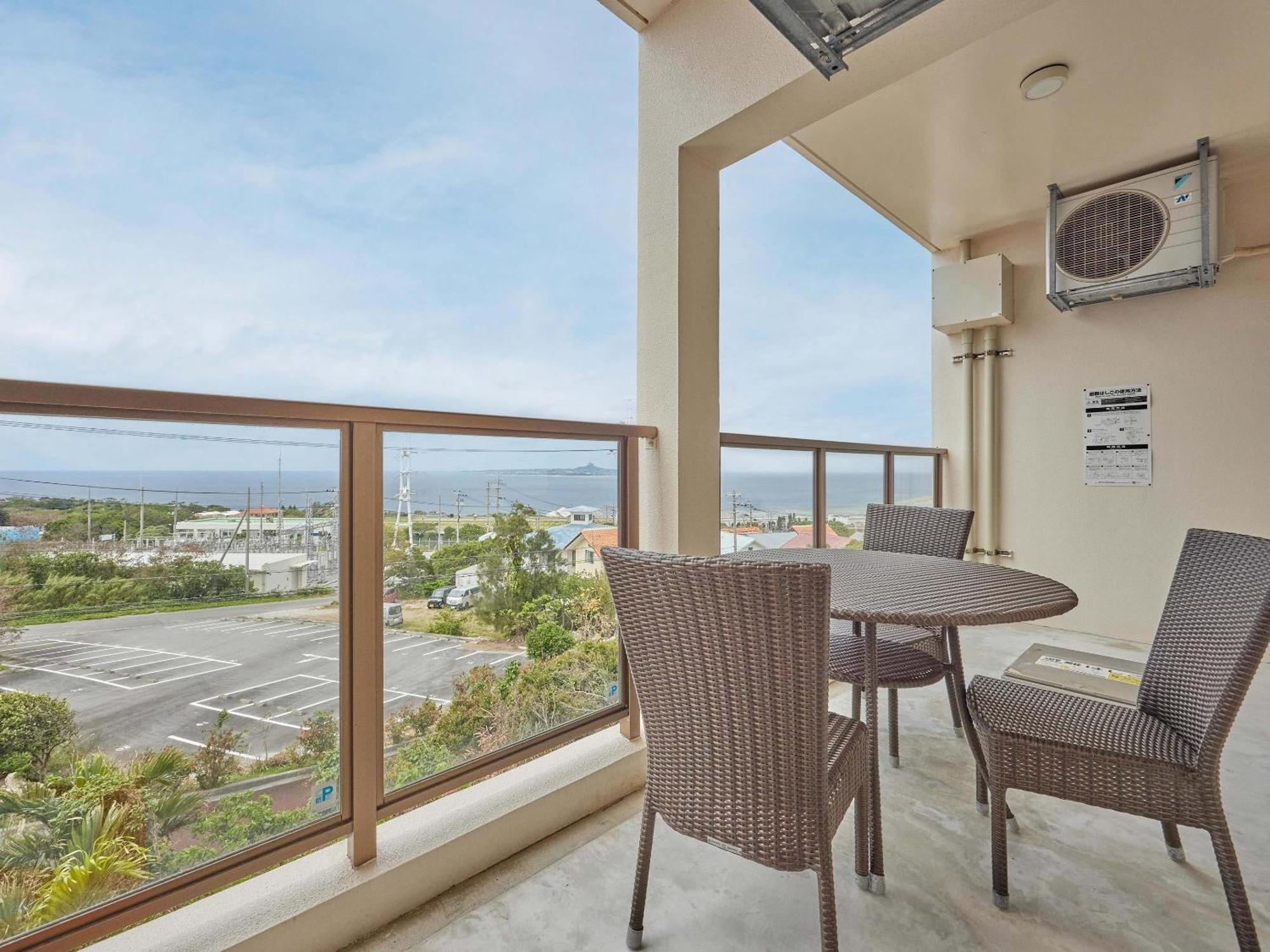 Yukurina Resort Okinawa Motobu Buitenkant foto