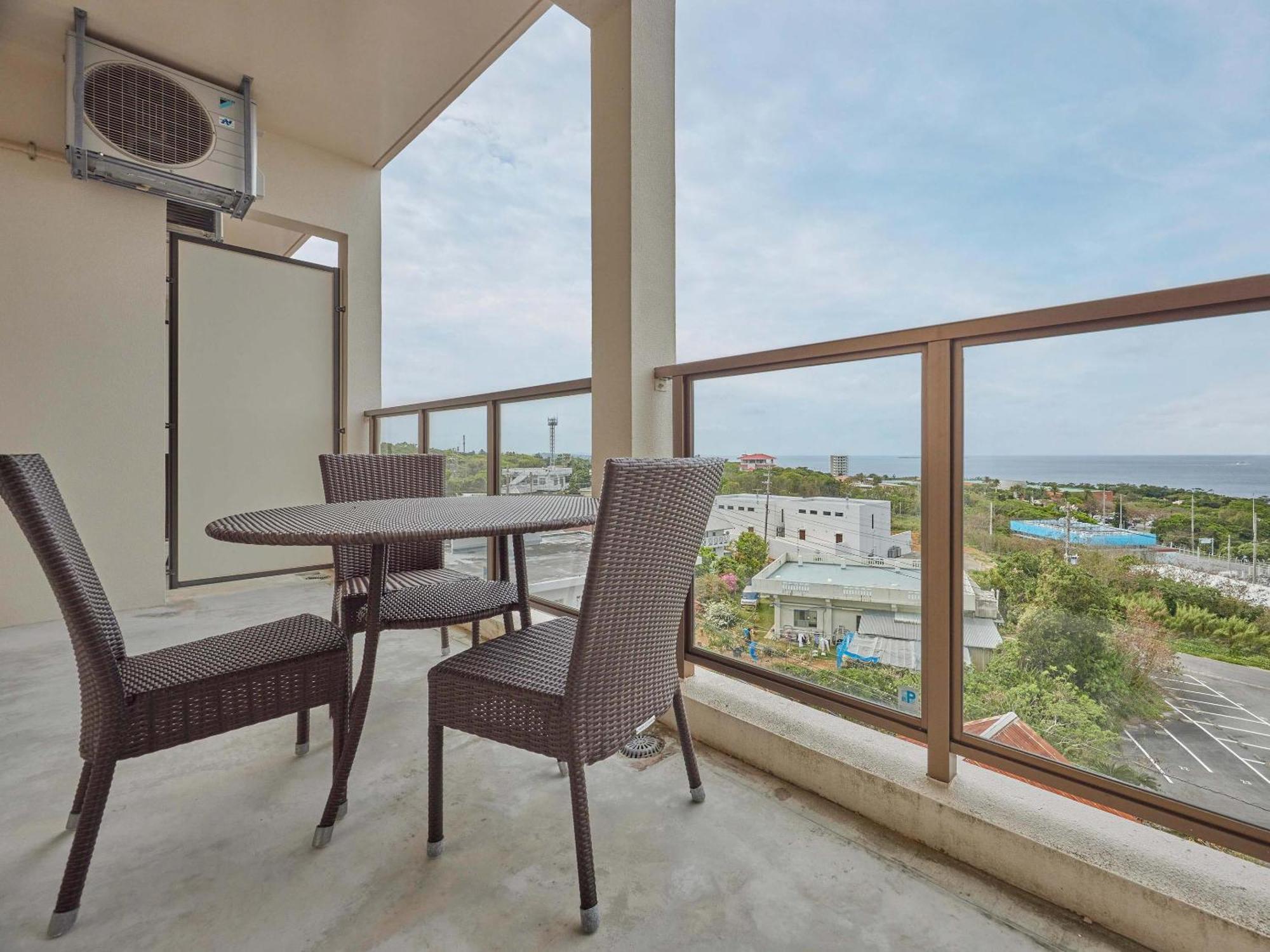 Yukurina Resort Okinawa Motobu Buitenkant foto