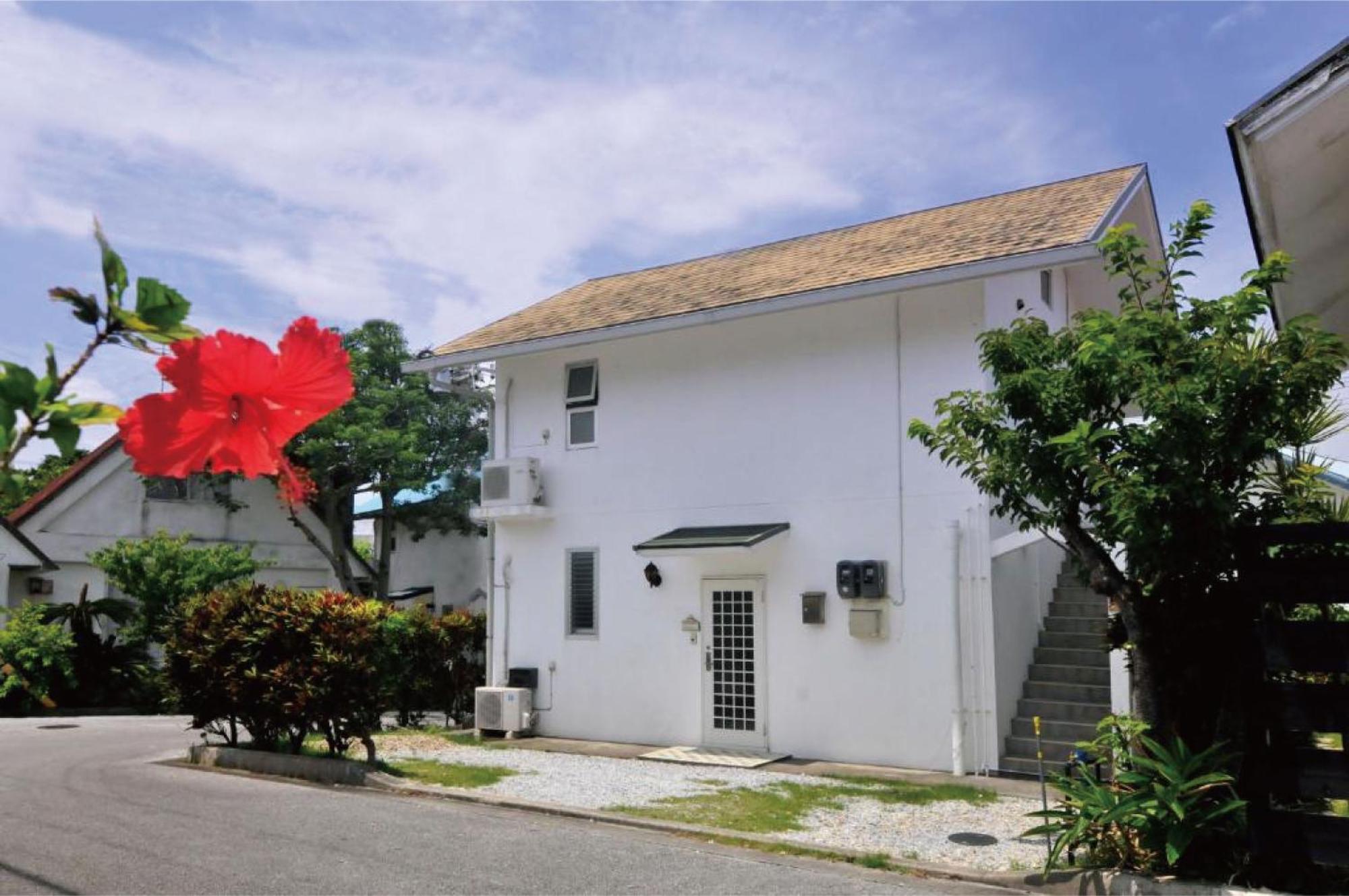 Yukurina Resort Okinawa Motobu Buitenkant foto